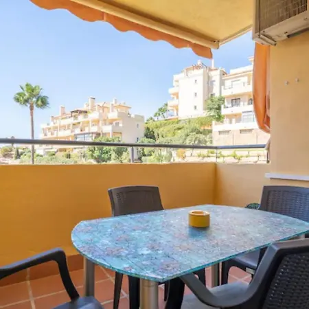 Muy Luminoso, Zona Tranquila, Piscina Y Garaje * Mijas
