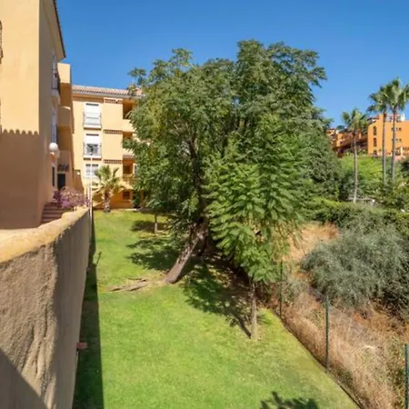 Muy Luminoso, Zona Tranquila, Piscina Y Garaje * Mijas